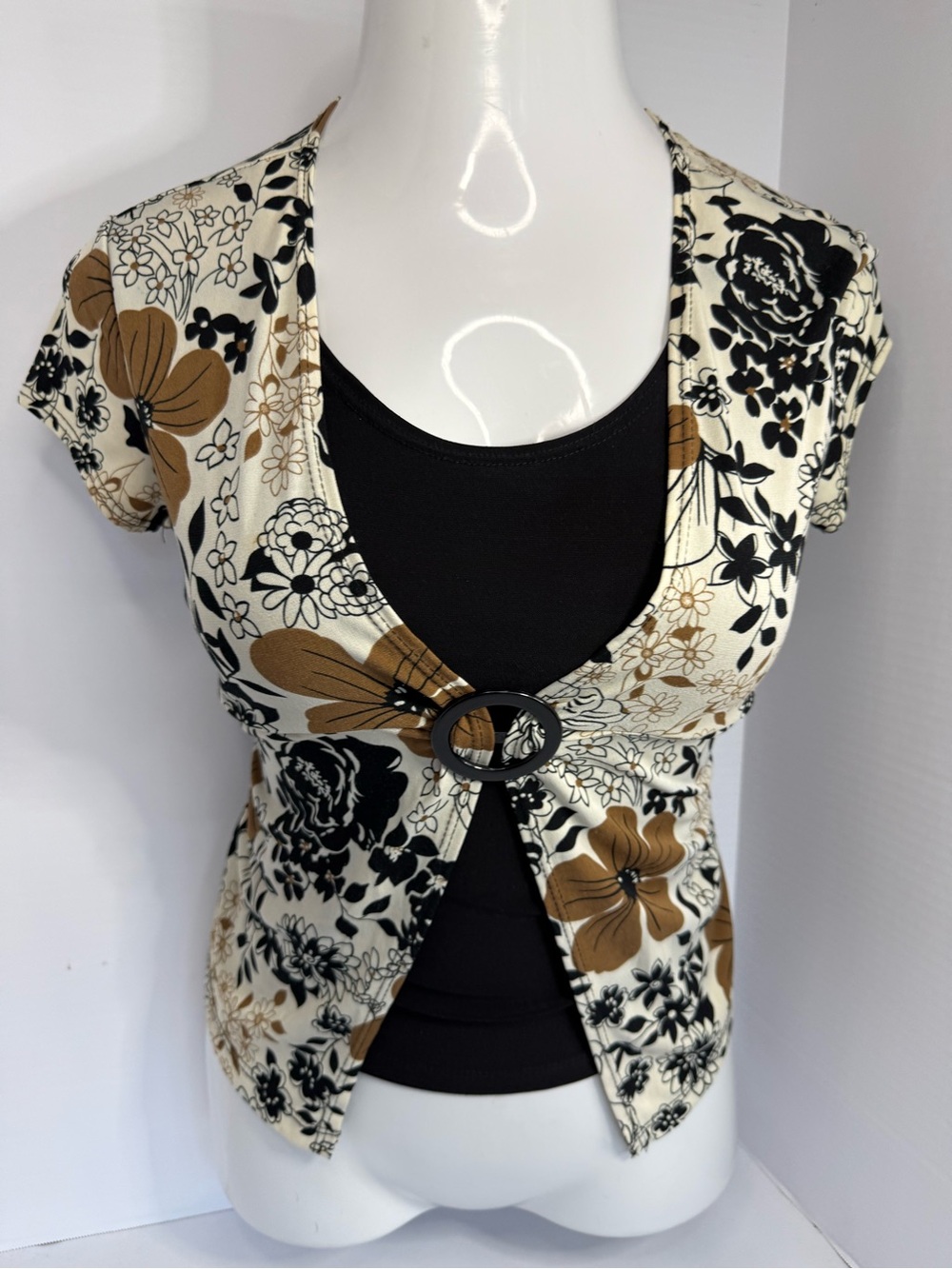Claudia Richard Vintage-Style Floral Shrug Top with Ring Closure